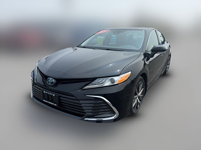 2021 Toyota Camry Hybrid XLE