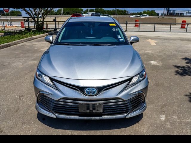 2021 Toyota Camry Hybrid XLE