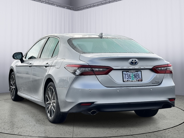 2021 Toyota Camry Hybrid XLE