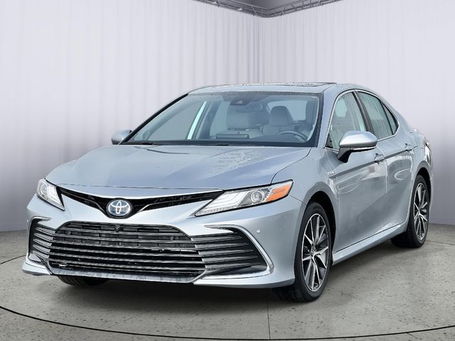 2021 Toyota Camry Hybrid XLE