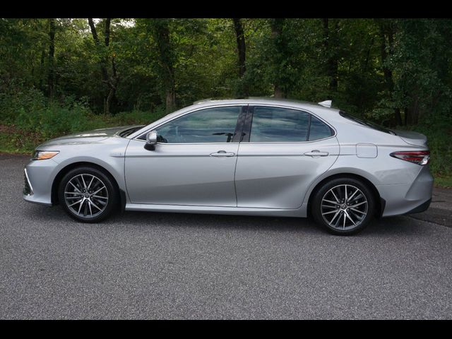 2021 Toyota Camry Hybrid XLE