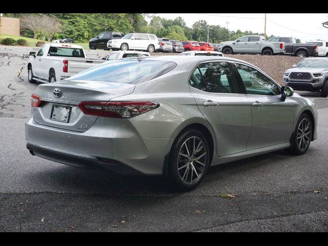 2021 Toyota Camry Hybrid XLE