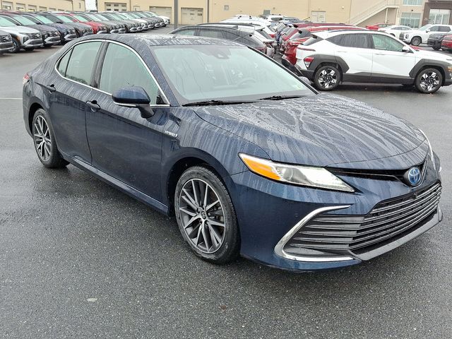 2021 Toyota Camry Hybrid XLE