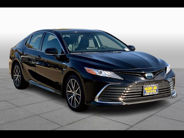 2021 Toyota Camry Hybrid XLE