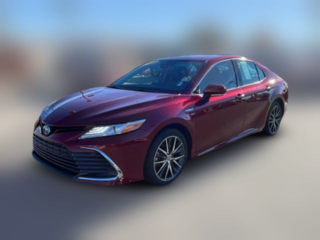 2021 Toyota Camry Hybrid XLE