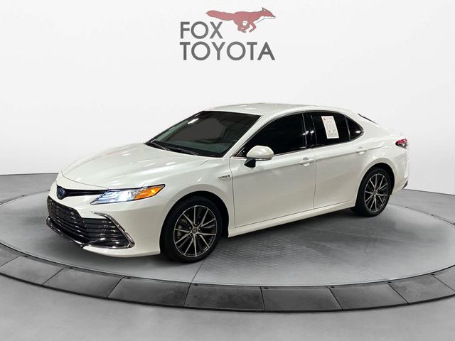 2021 Toyota Camry Hybrid XLE