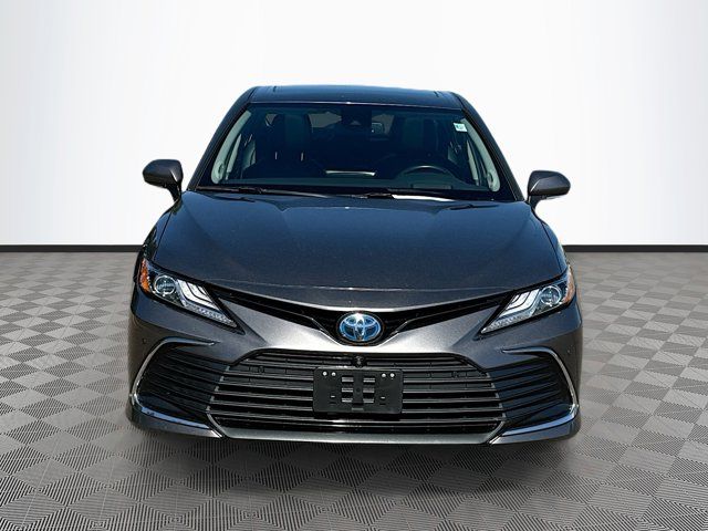 2021 Toyota Camry Hybrid XLE