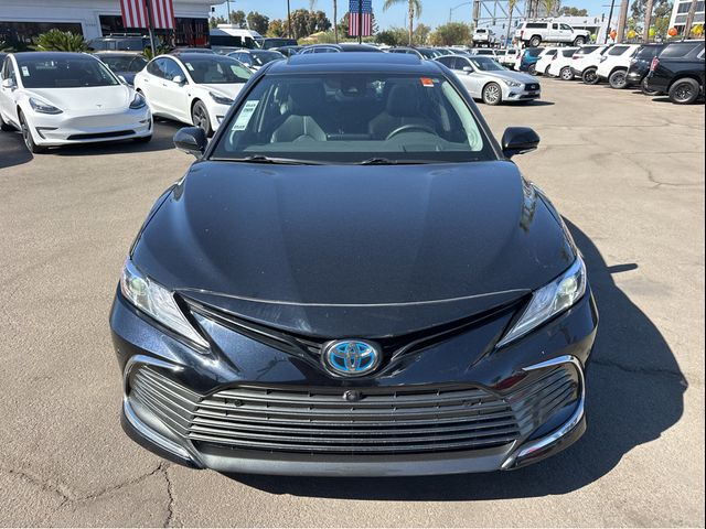 2021 Toyota Camry Hybrid XLE