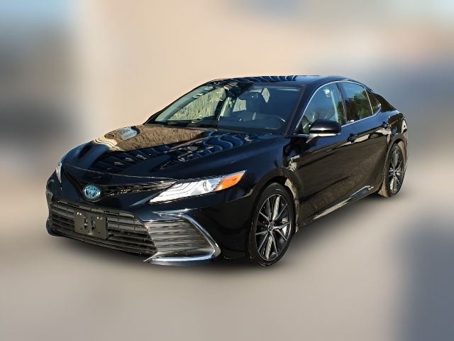 2021 Toyota Camry Hybrid XLE