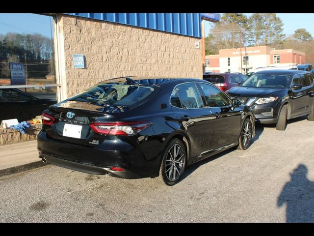 2021 Toyota Camry Hybrid XLE