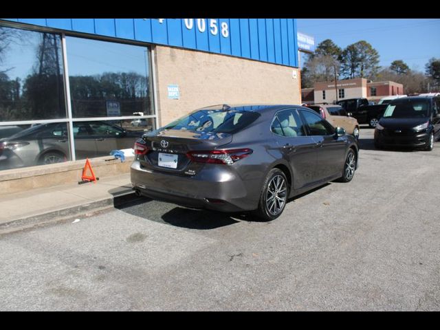 2021 Toyota Camry Hybrid XLE