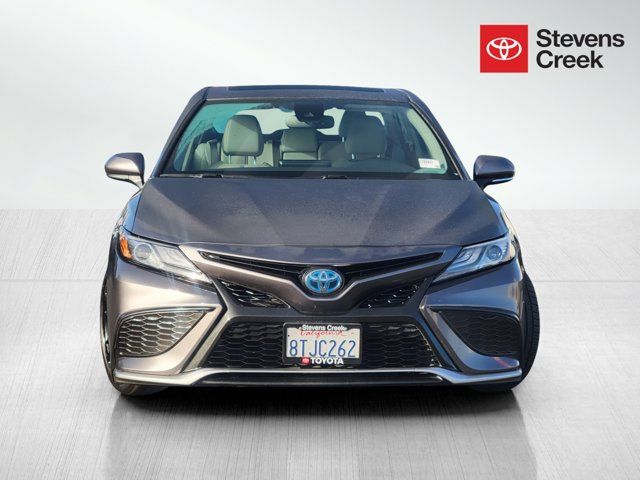 2021 Toyota Camry Hybrid XSE