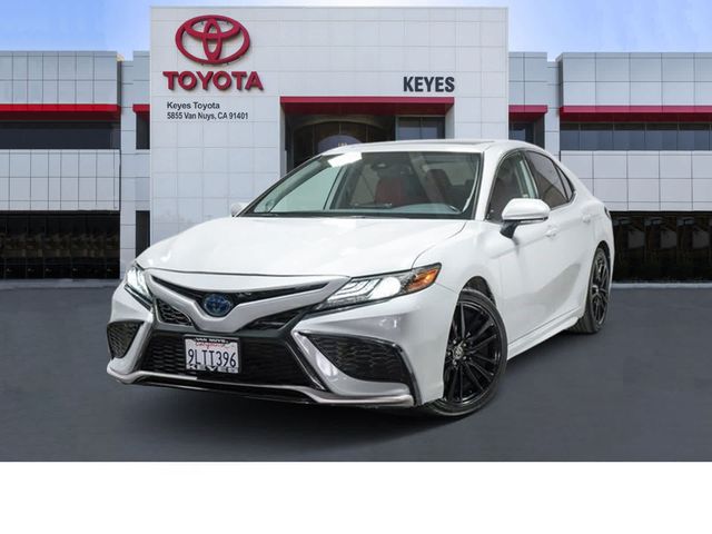 2021 Toyota Camry Hybrid XSE