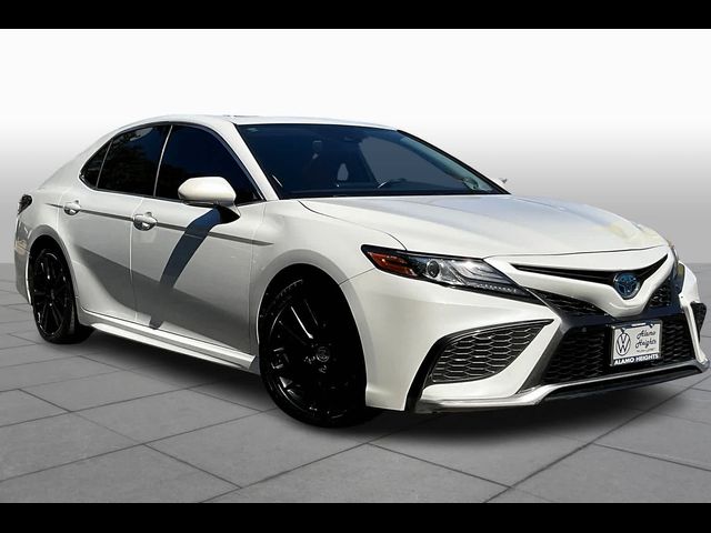 2021 Toyota Camry Hybrid XSE