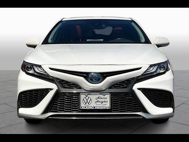 2021 Toyota Camry Hybrid XSE