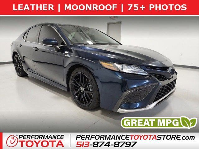 2021 Toyota Camry Hybrid XSE