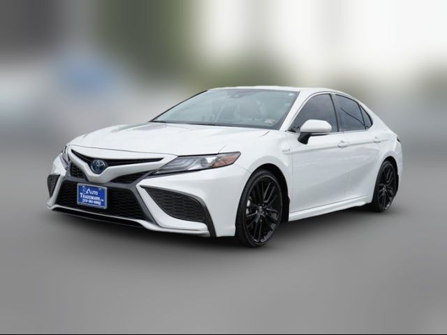 2021 Toyota Camry Hybrid XSE