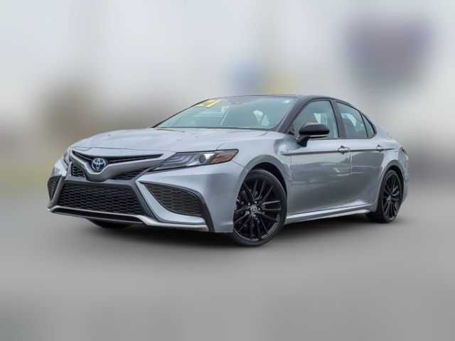 2021 Toyota Camry Hybrid XSE