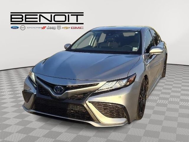 2021 Toyota Camry Hybrid XSE