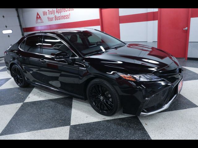 2021 Toyota Camry Hybrid XSE