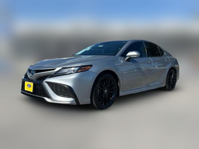 2021 Toyota Camry Hybrid XSE