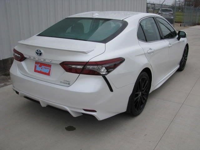 2021 Toyota Camry Hybrid XSE