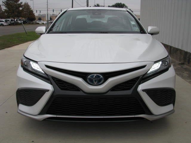 2021 Toyota Camry Hybrid XSE