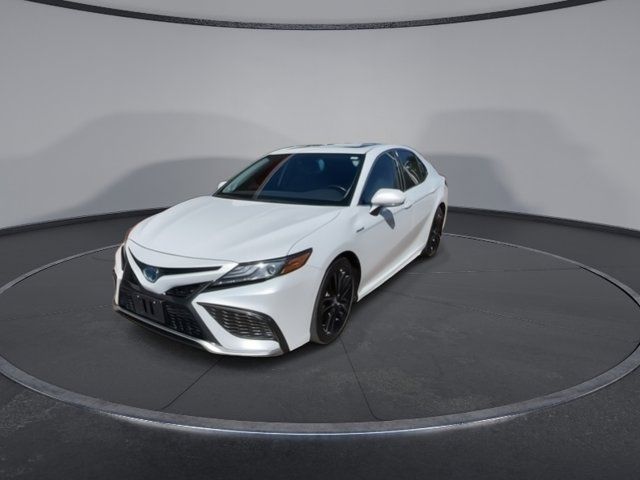 2021 Toyota Camry Hybrid XSE