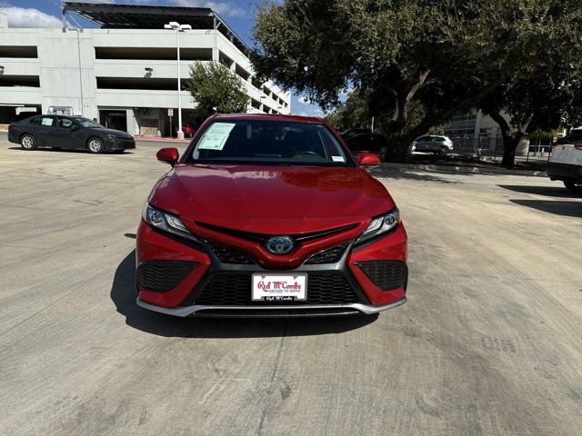 2021 Toyota Camry Hybrid XSE