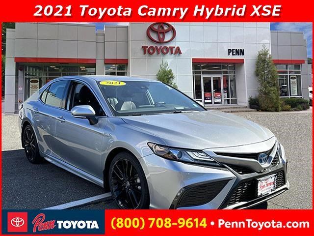 2021 Toyota Camry Hybrid XSE