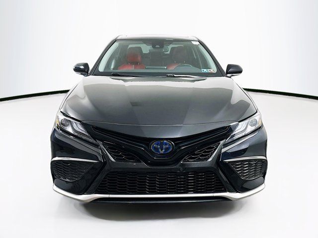 2021 Toyota Camry Hybrid XSE