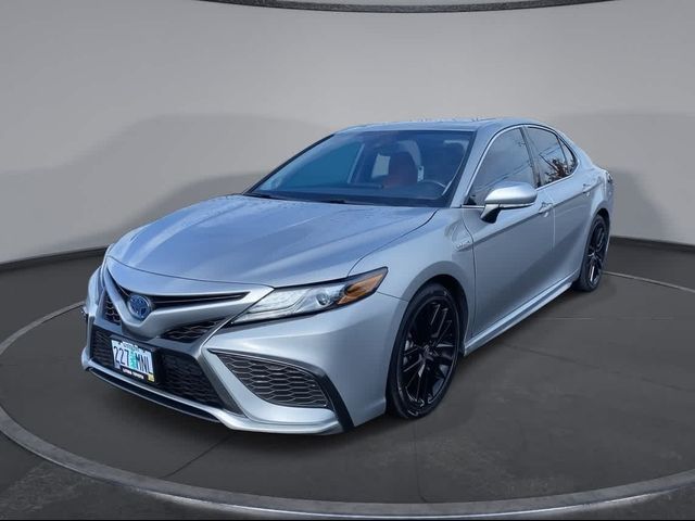 2021 Toyota Camry Hybrid XSE