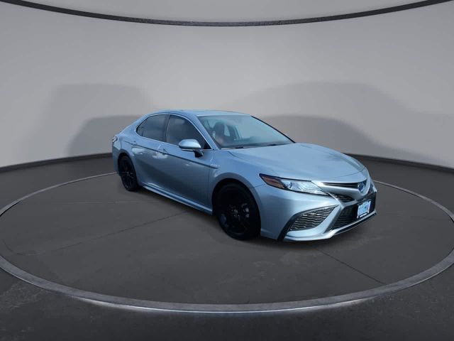 2021 Toyota Camry Hybrid XSE