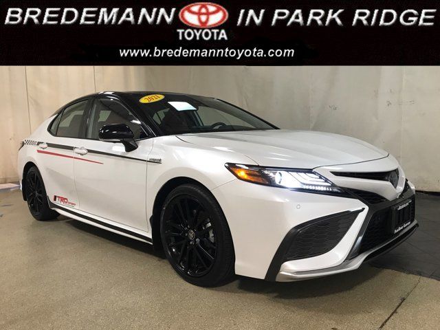 2021 Toyota Camry Hybrid XSE