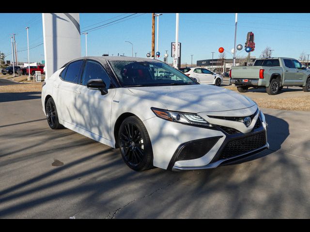 2021 Toyota Camry Hybrid XSE