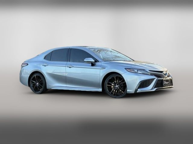 2021 Toyota Camry Hybrid XSE