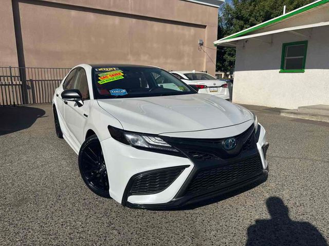 2021 Toyota Camry Hybrid XSE