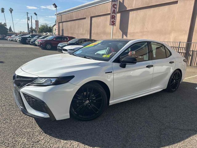 2021 Toyota Camry Hybrid XSE