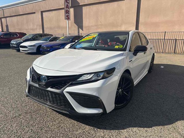 2021 Toyota Camry Hybrid XSE