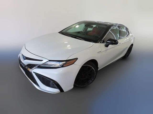 2021 Toyota Camry Hybrid XSE