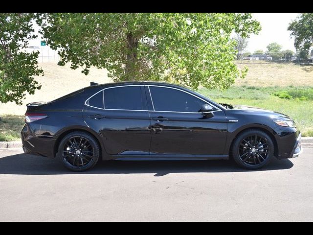 2021 Toyota Camry Hybrid XSE