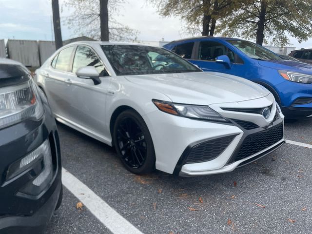 2021 Toyota Camry Hybrid XSE