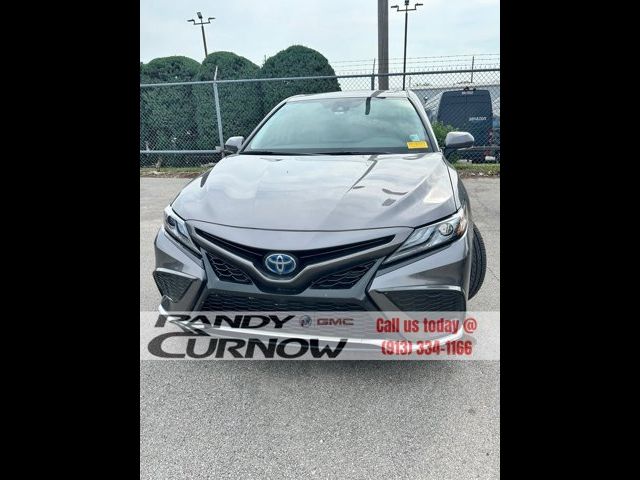 2021 Toyota Camry Hybrid XSE