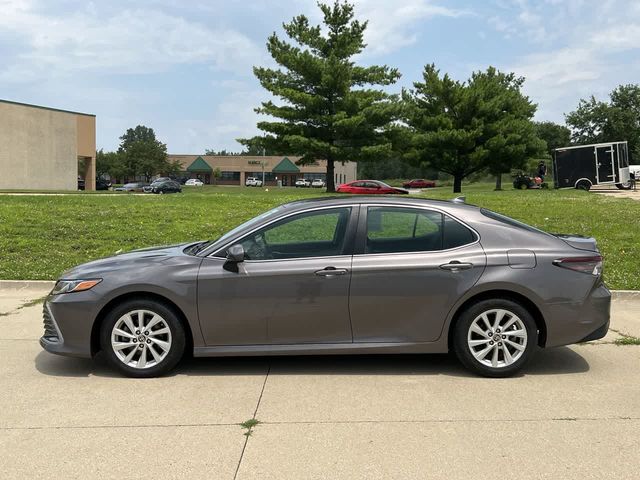 2021 Toyota Camry LE