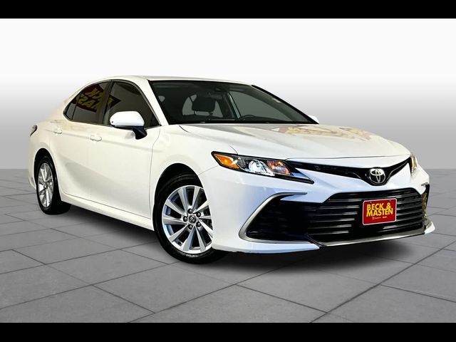 2021 Toyota Camry LE