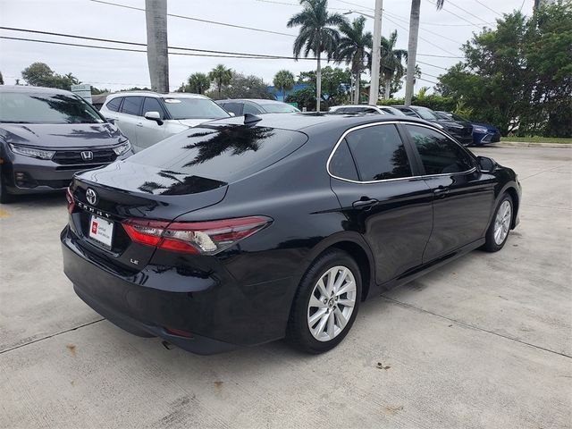 2021 Toyota Camry LE