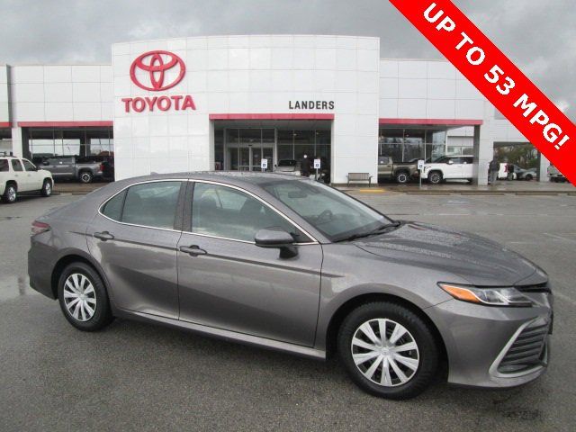 2021 Toyota Camry Hybrid LE