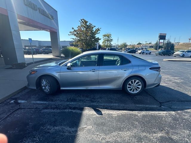 2021 Toyota Camry LE