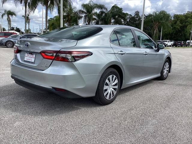 2021 Toyota Camry Hybrid LE