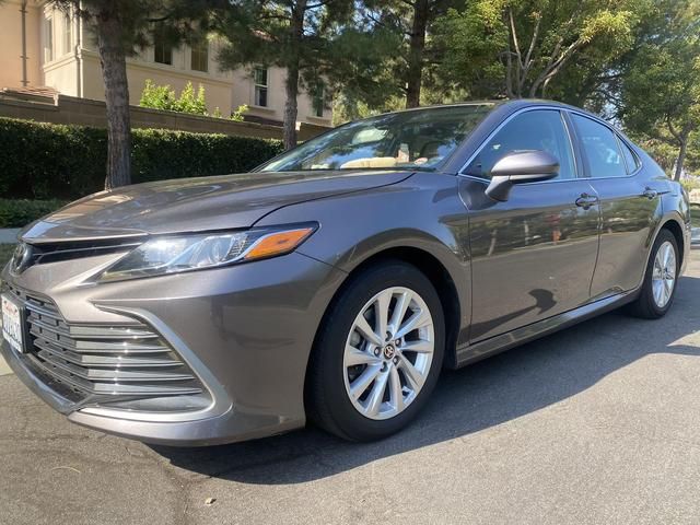 2021 Toyota Camry LE